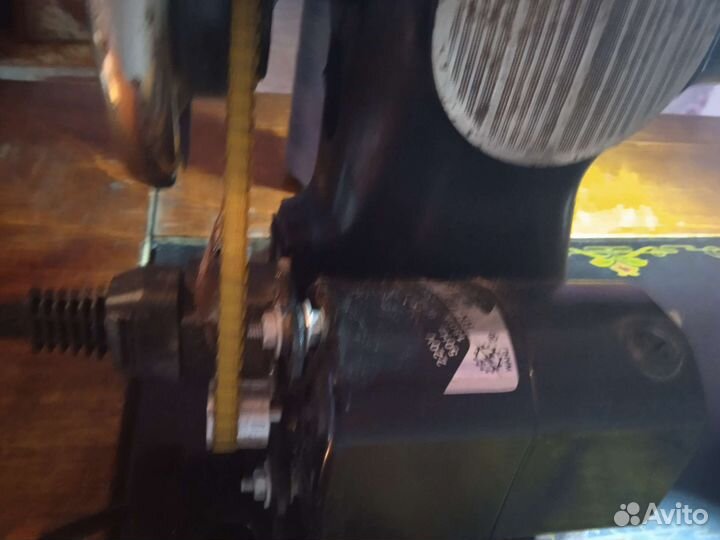 Швейная машина электрическая Подольская