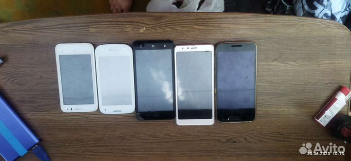 Мобильные телефоны