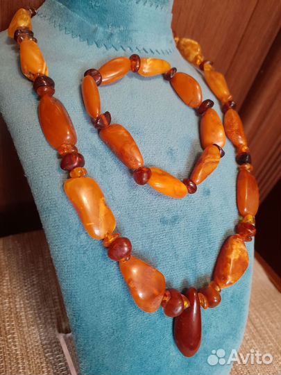 Комплект бусы и браслет