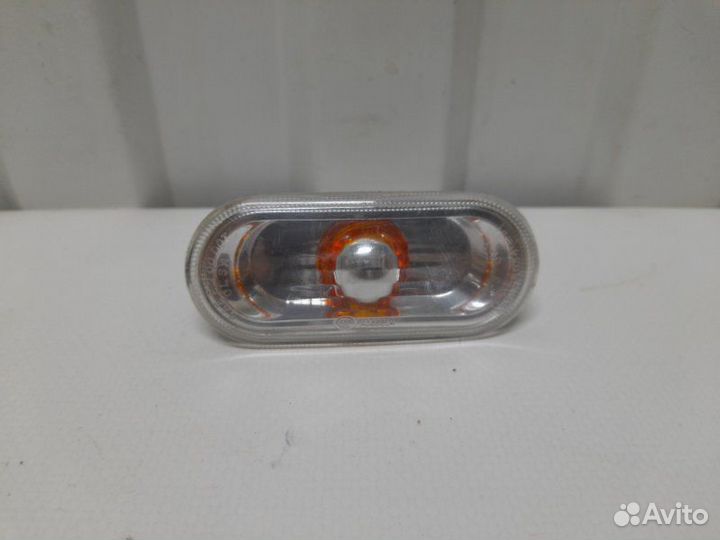 Повторитель на крыло Volkswagen Polo 614 1.6 cwva