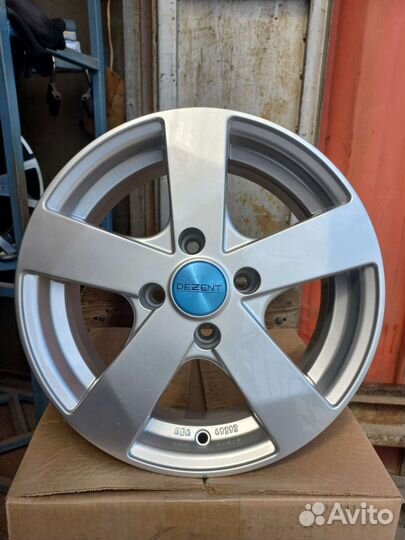 Диски R15 4x108 Dezent TD Silver