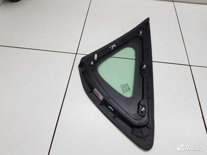 Стекло кузовное правое (Genesis G80 I)