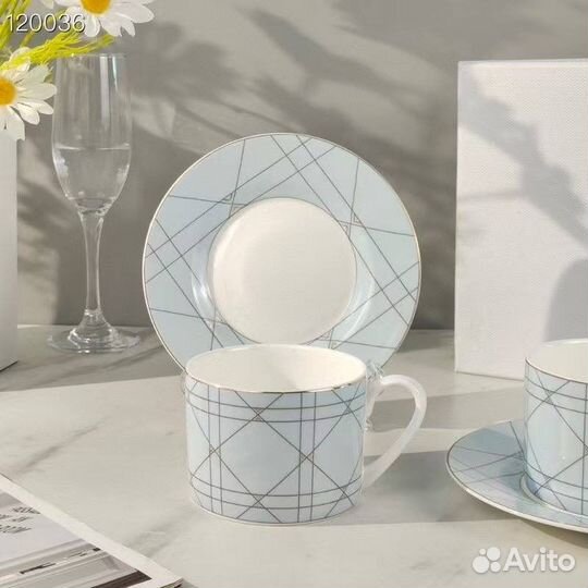 Набор посуды чашек dior