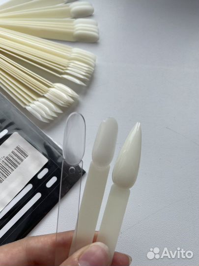 Типсы на кольце