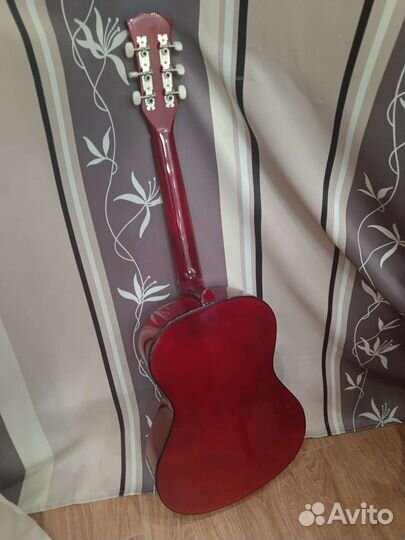 Акустическая гитара, новая