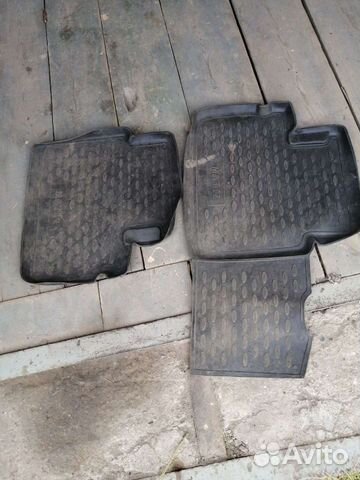 Автомобильные коврики резиновые