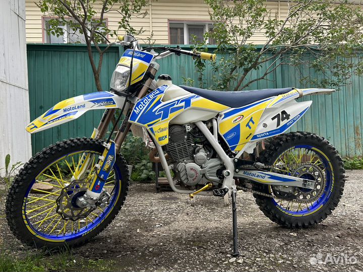 Мотоцикл Motoland TT250