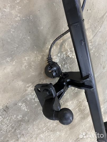 Фаркоп на renault duster