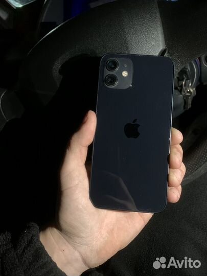 iPhone 12, 64 ГБ