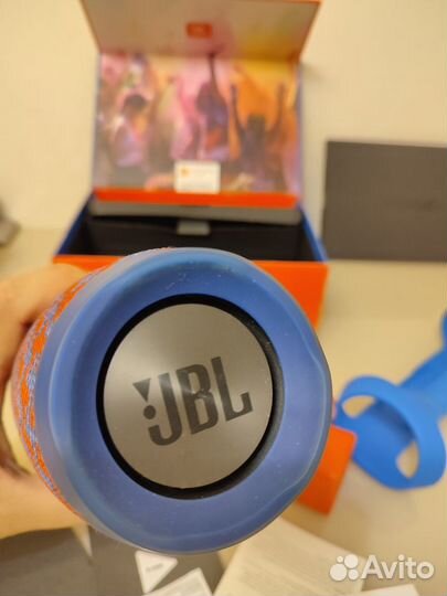 Колонка jbl charge 3 бу