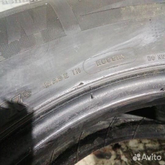 Michelin X-Ice North XIN2 215/65 R16