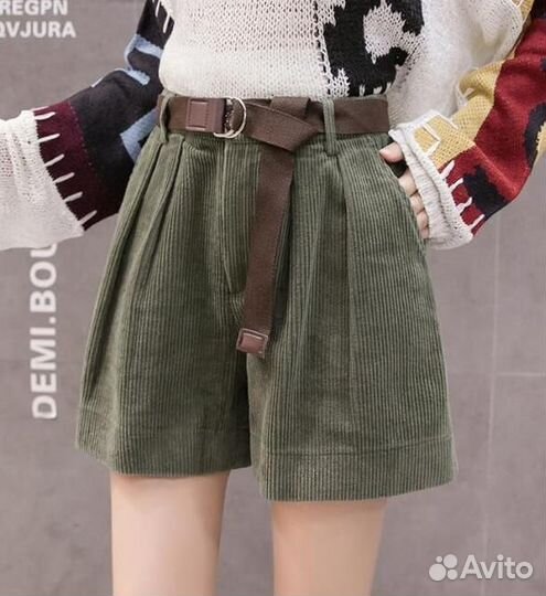 Зеленые короткие вельветовые шорты