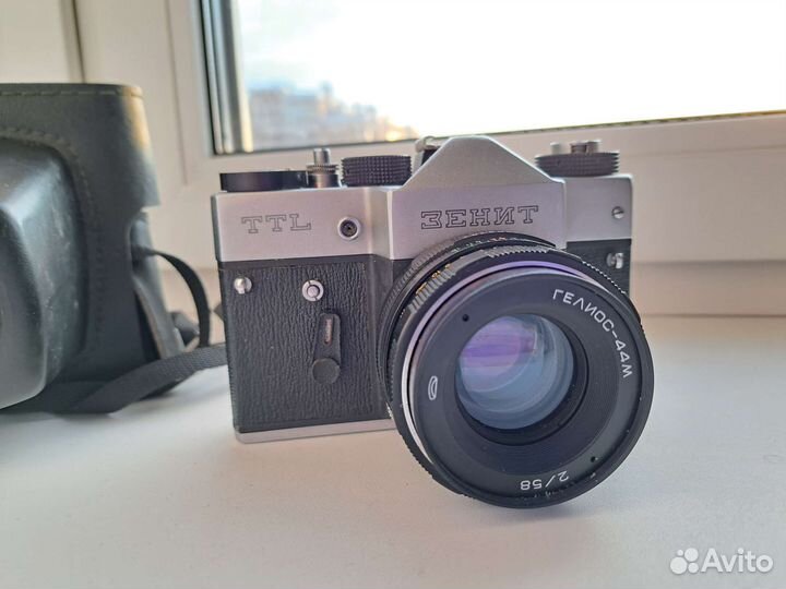 Плёночный фотоаппарат зенит TTL