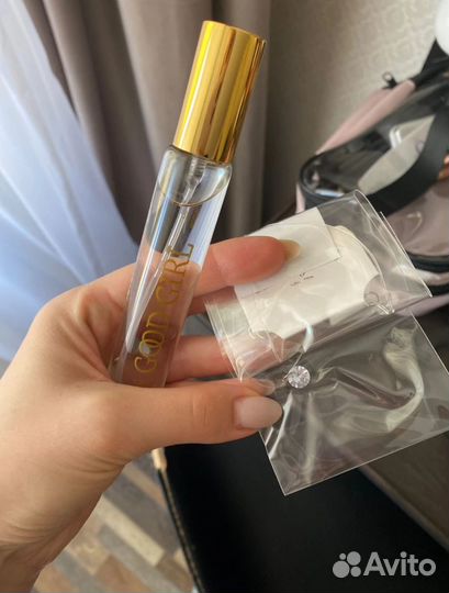 Подарочный набор духи + подвеска новый