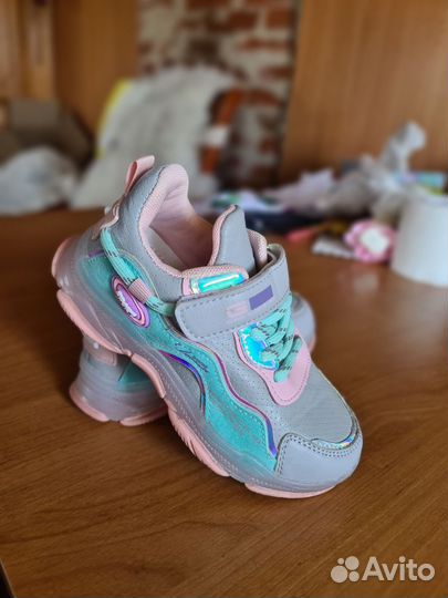 Кроссовки для девочки 31