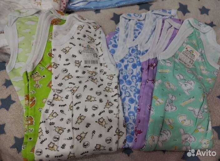 Детские вещи на младенцев