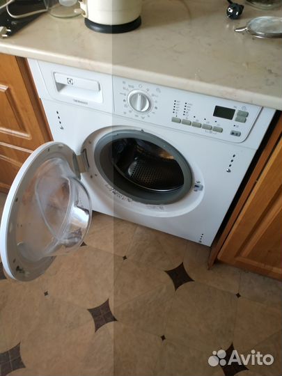 Стиральная машина с сушкой Electrolux EWX 147410 W