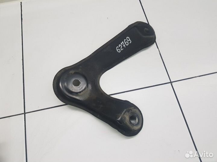 Кронштейн передней балки левый (Chery Tiggo 7 Pro)