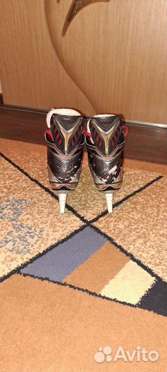 Хоккейные коньки bauer vapor 1x