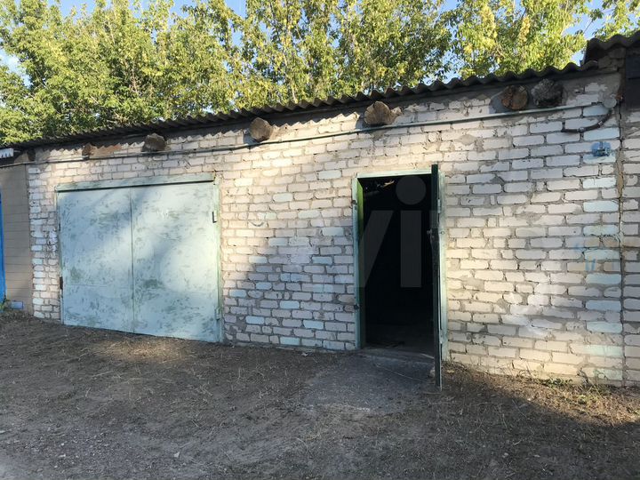 Гараж, > 30 м²