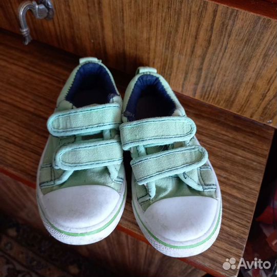 Кроссовки детские