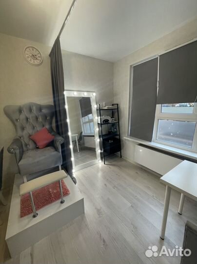 Зеркало напольное с подсветкой