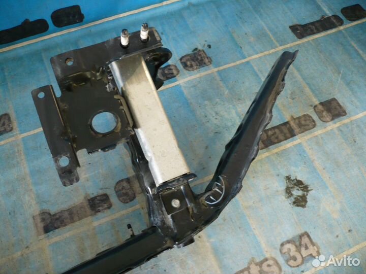 Mercedes GLE V167 Усилитель переднего бампера б/у