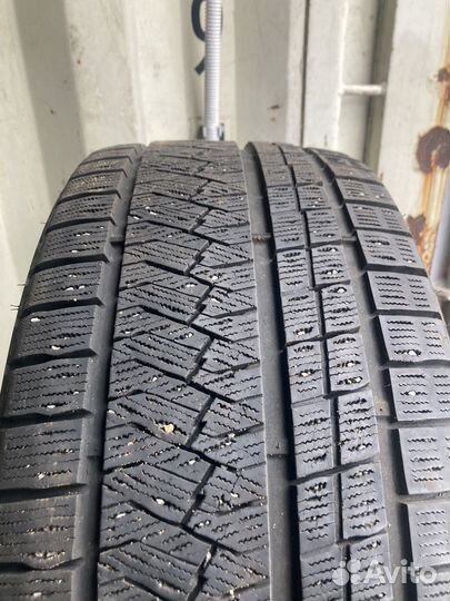 Triangle Snowlink TWT02 245/45 R18