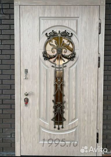 Дверь входная металлическая с терморазрывом