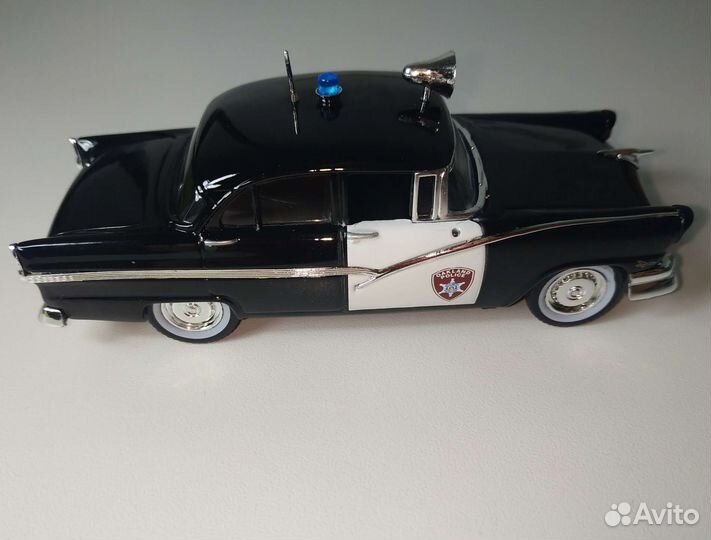 Модель Ford Fairlane Полиция автомобиля 1:43