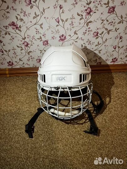 Шлем хоккейный