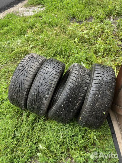 Комплект зимнних колес 175/65 r15