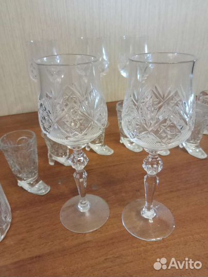 Хрустальные фужеры, рюмки, кружки