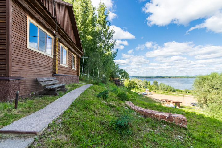 Дом 50 м² на участке 2 га