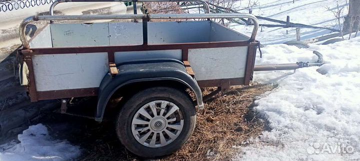 Прицеп на легковой автомобиль