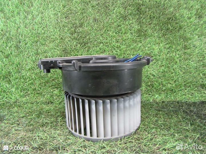 Мотор печки на daihatsu mira L275S KF-VE