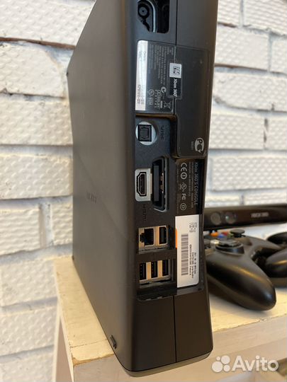 Xbox 360 +hdd250 +kinect +пульт +игры