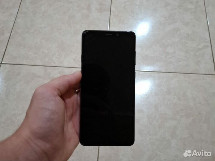 Samsung Galaxy A9 (2018), 8/128 ГБ
