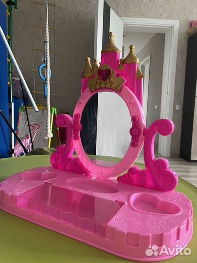 Туалетный столик