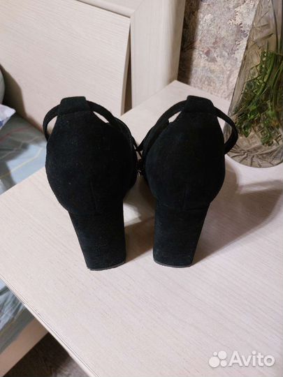 Туфли женские 37 размер