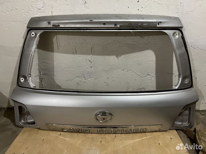 Дверь багажника land cruiser 200