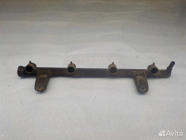 Рейка топливная (рампа) Renault Logan I 2005-2014