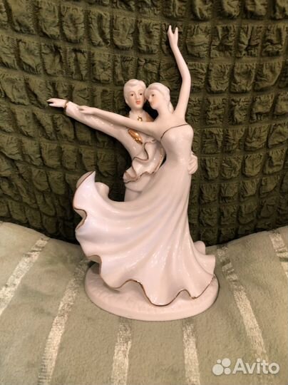 Статуэтки СССР и РФ