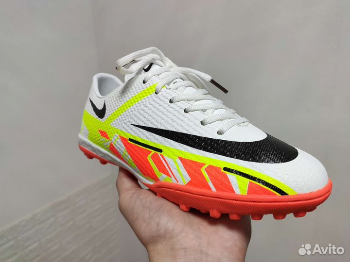 Сороконожки для футбола найк фантом