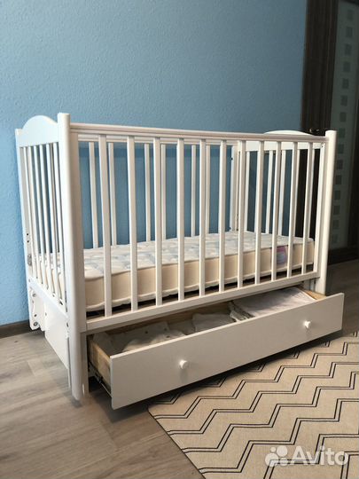 Детская кроватка + матрас