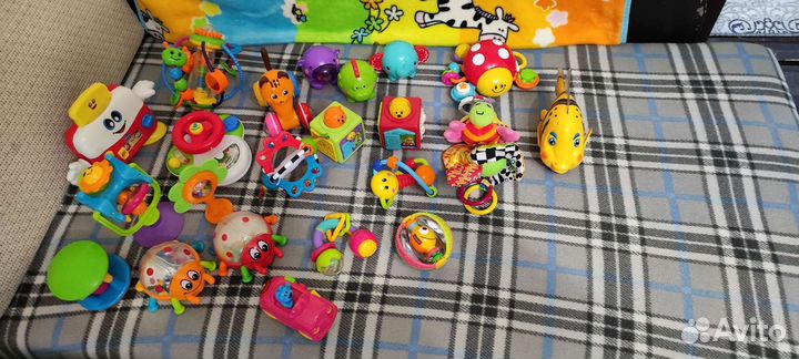 Развивающие игрушки для малышей