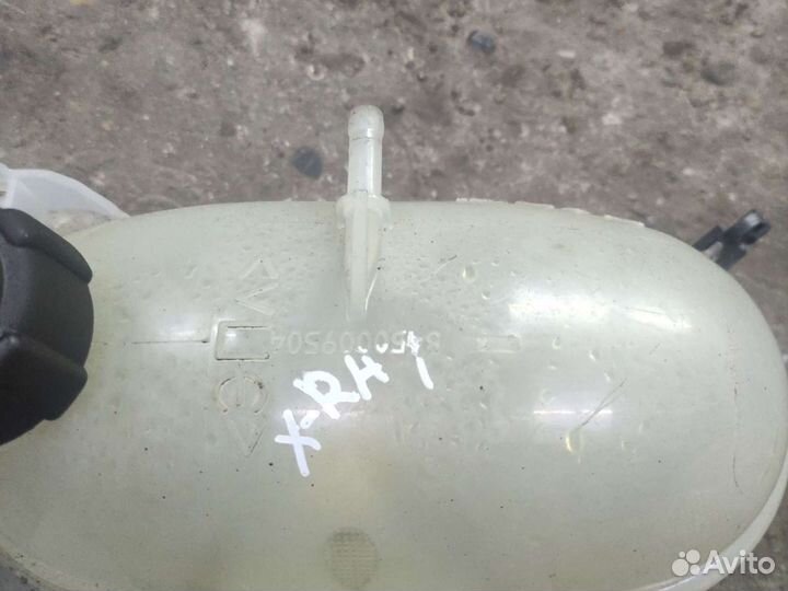 Лада Xray расширительный бачок