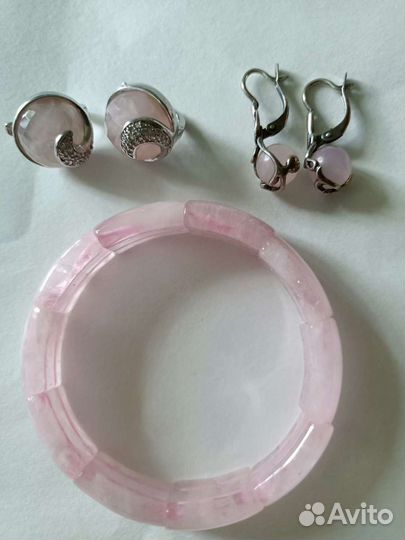 Серьги и браслет из натурального розового кварца