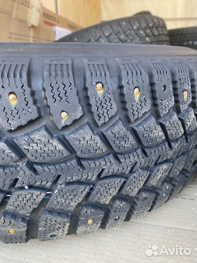 Kumho I'Zen Wis KW19 215/65 R16