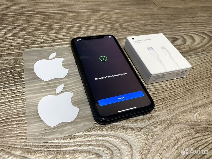 iPhone 11, 64 ГБ